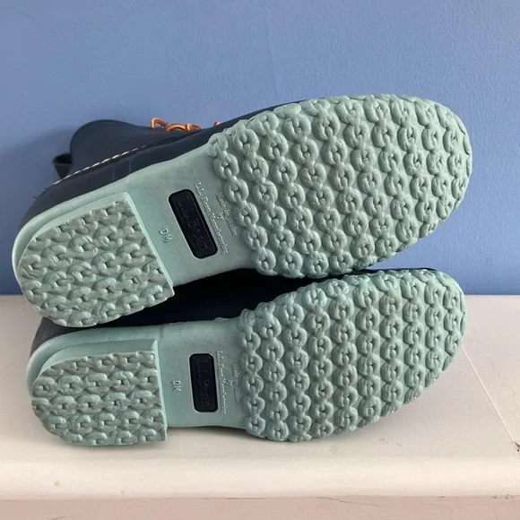 NWT - L.L. Bean Women’s 8” Navy Blue Bean Boots - Size 8 - Picture 4 of 7